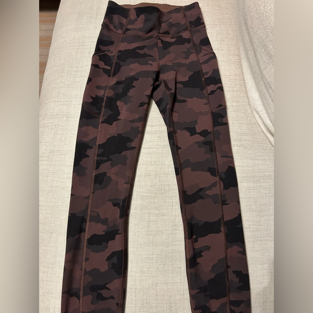 Camouflage Maroon Lululemon long leggings